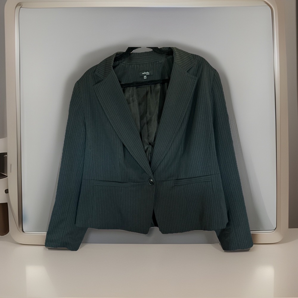 Rafaella Women's Pinstripe Blazer Size 16W Black Gray Lined Career Work Jacket